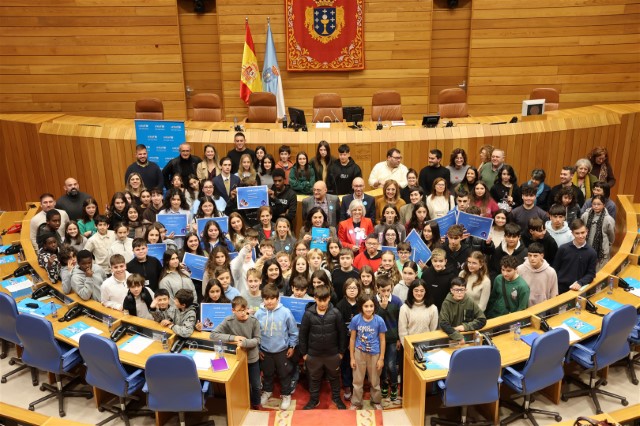 A vicepresidenta do Parlamento lembra que os conflictos armados poñen en perigo os dereitos fundamentais da infancia no mundo